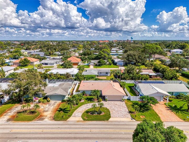 Property Photo:  829 Harbor Drive S  FL 34285 