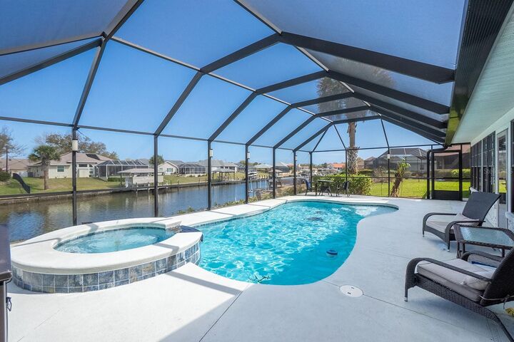 Property Photo:  1 Flametree Court  FL 32137 