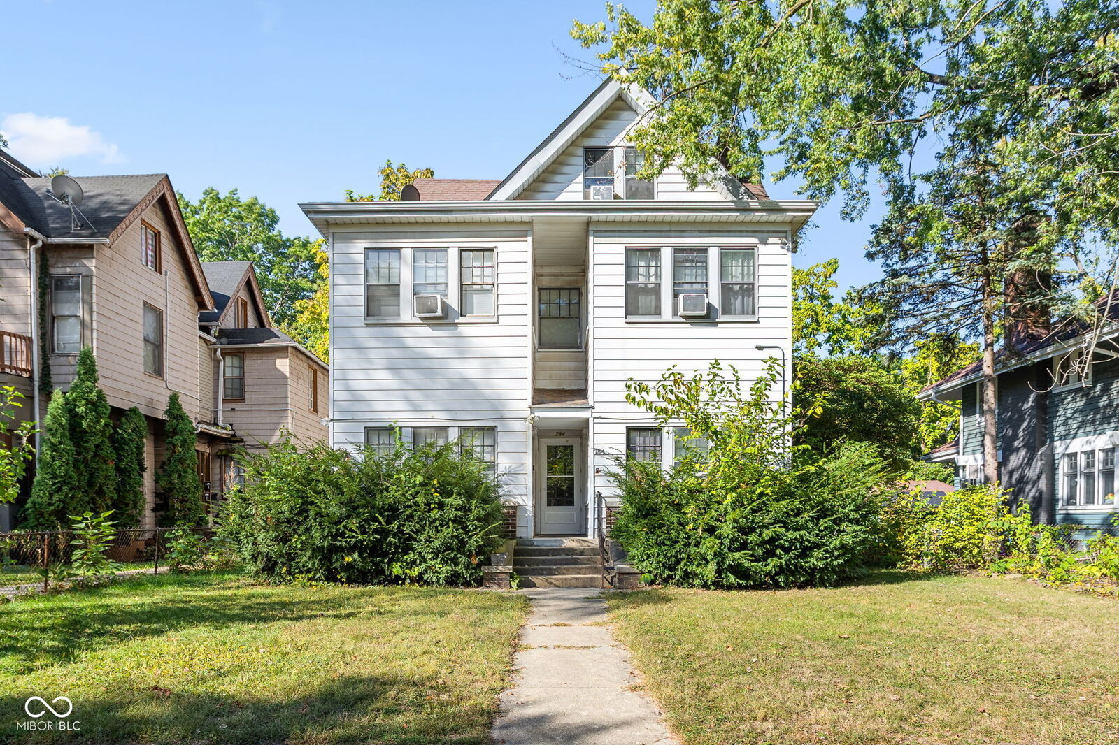 Property Photo:  784 Woodruff Place Middle Drive 2  IN 46201