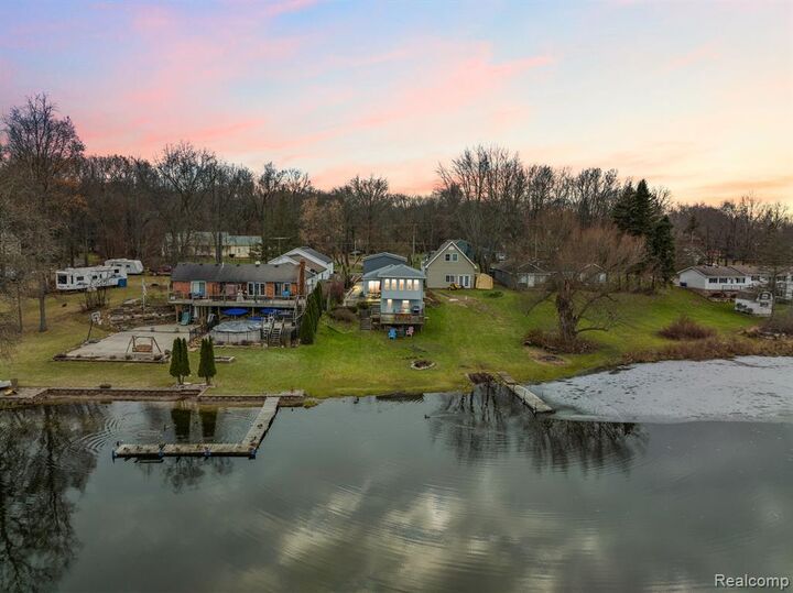 3529 Lakeview Drive  Ortonville MI 48462 9278 photo