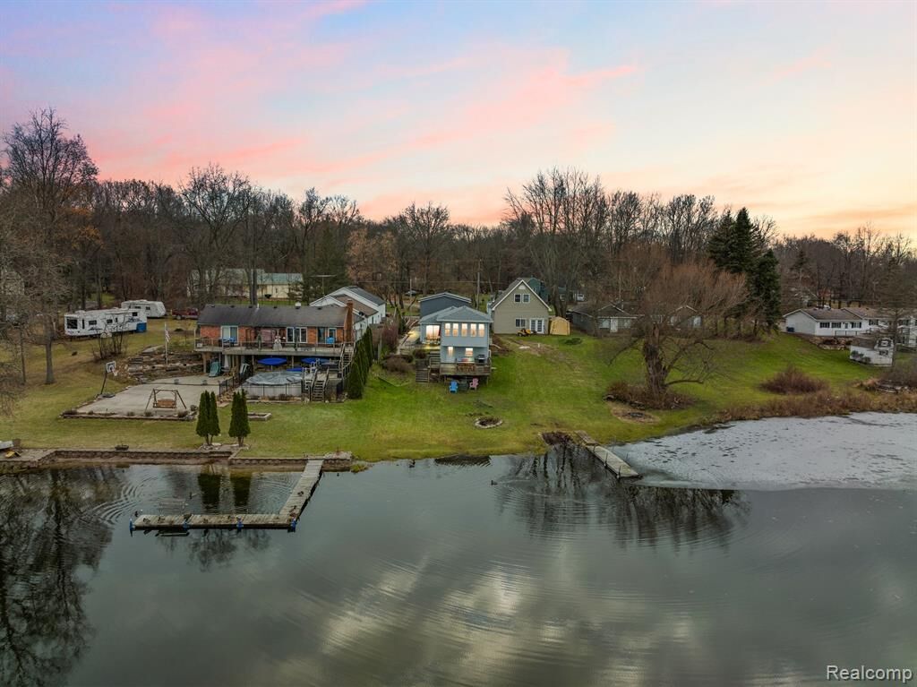 Property Photo:  3529 Lakeview Drive  MI 48462 9278