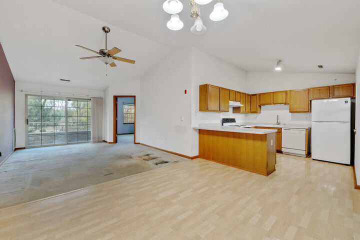 Property Photo:  18520 Emerald Cir F  WI 53045