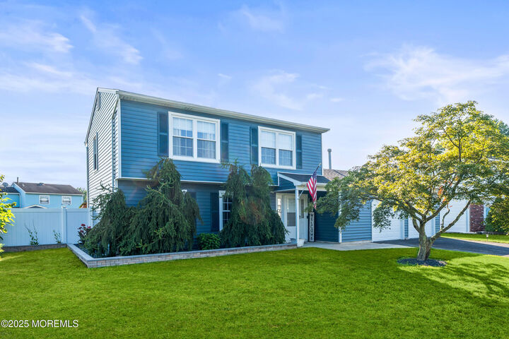 37 Starlight Road  Howell NJ 07731 photo