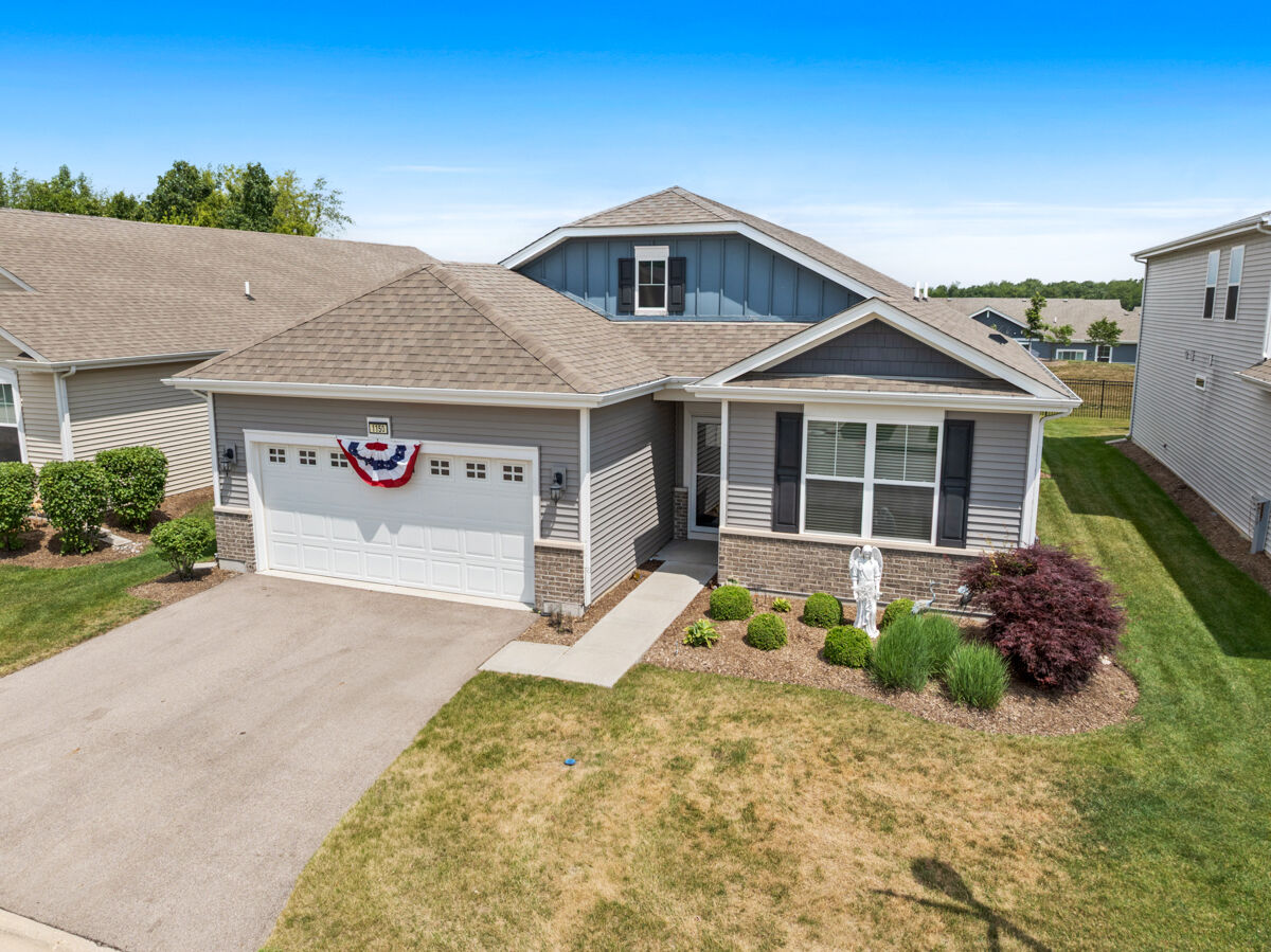 Property Photo:  1150 Americana Avenue  IL 60140 