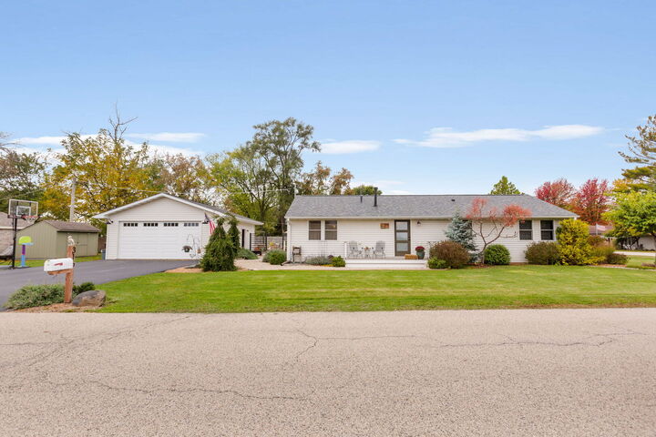 315 Grand Boulevard  Wauconda IL 60084 photo