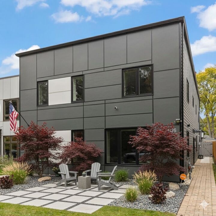 Property Photo:  1126 Pitner Avenue  IL 60202
