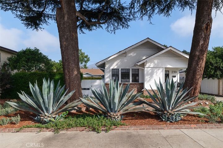Property Photo:  239 W Palm  CA 91016