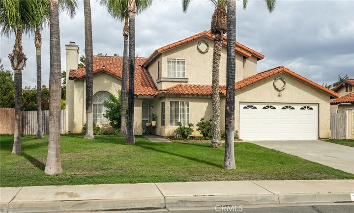 1228 W Woodcrest Street  Bloomington CA 92316 photo