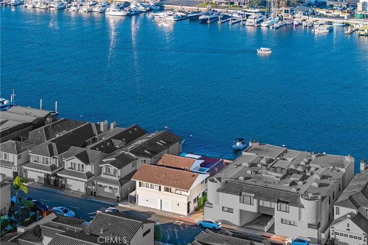 Property Photo:  318 Via Lido Nord  CA 92663 