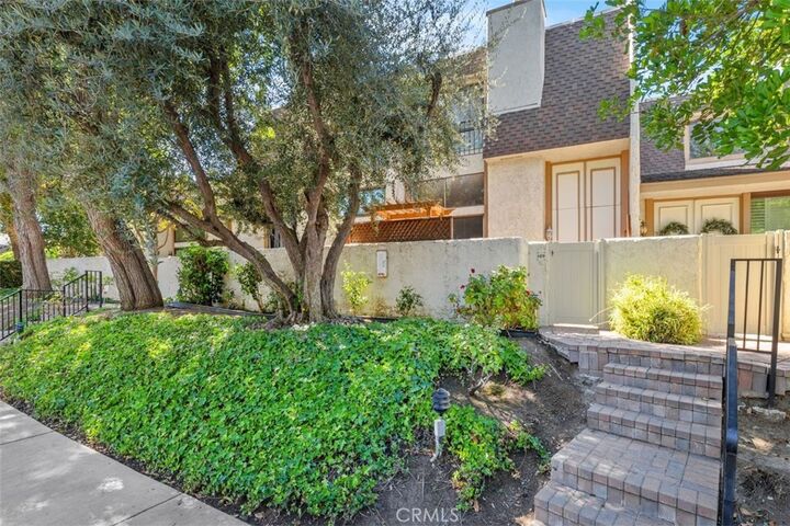 Property Photo: 6225 Shoup Avenue 109 CA 91367