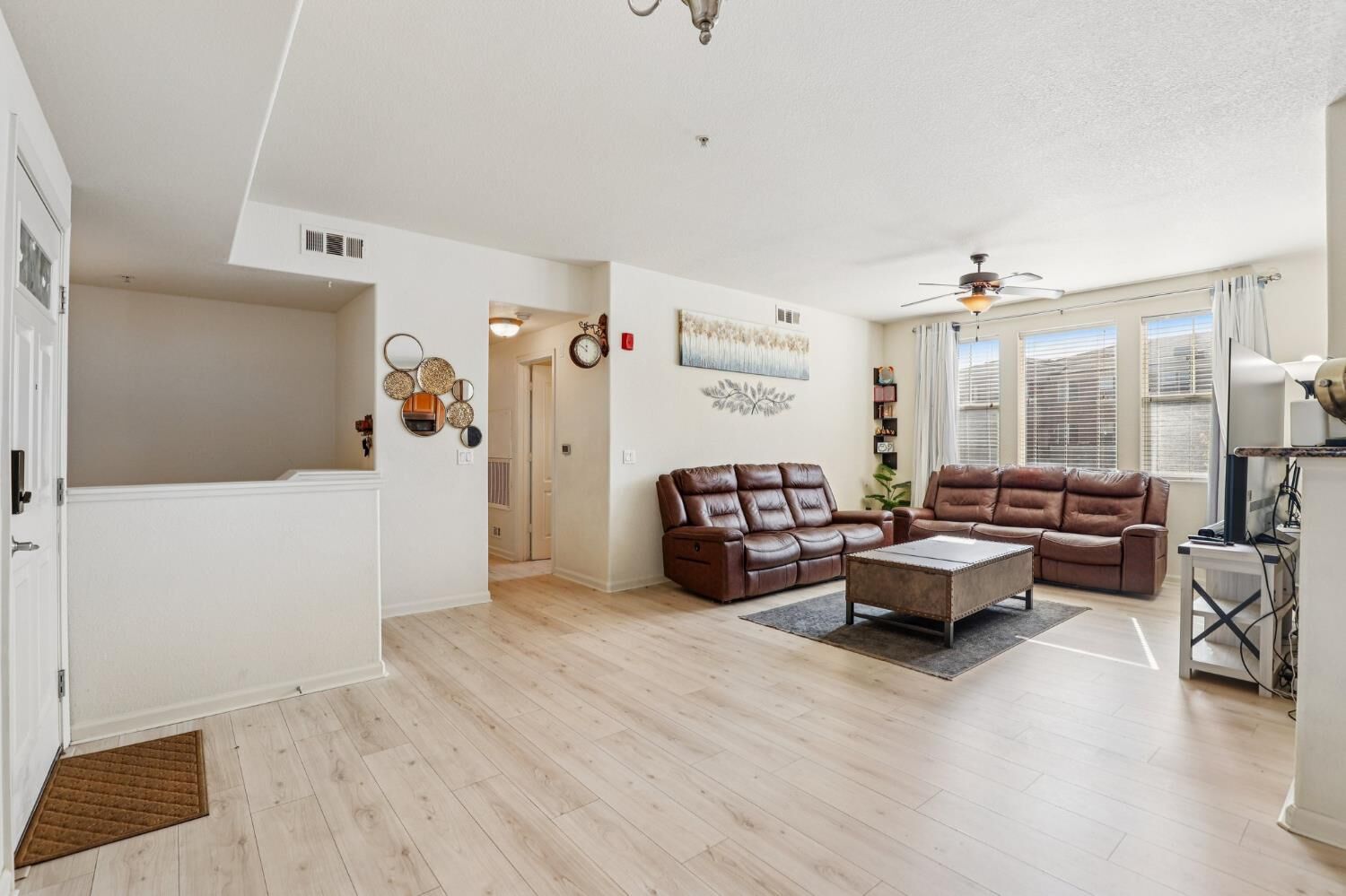 Property Photo:  600 Moon Circle 626  CA 95630