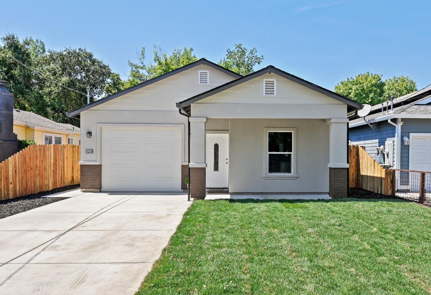 Property Photo:  4108 57 Street  CA 95820 