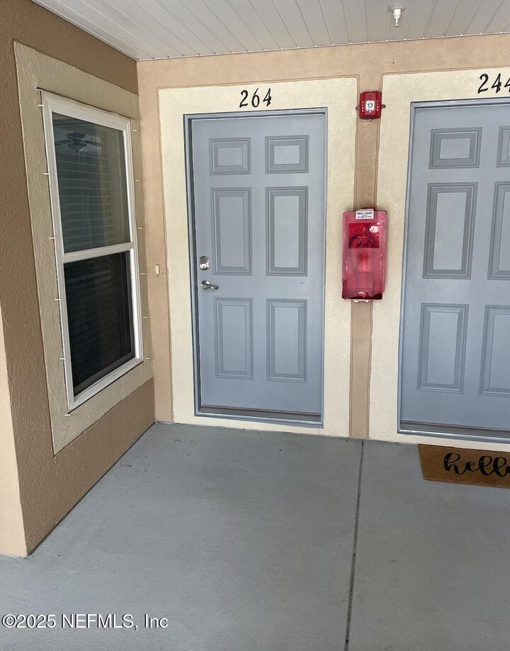 Property Photo: 264 Golden Lake Loop 264 FL 32084