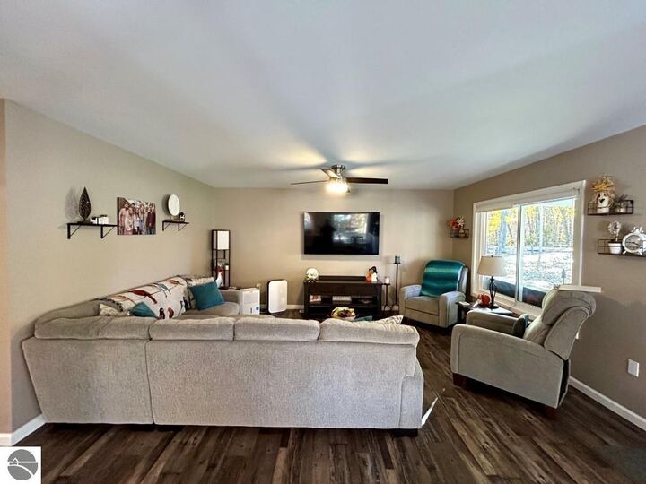 Property Photo:  600 Winchester Drive  MI 48653 