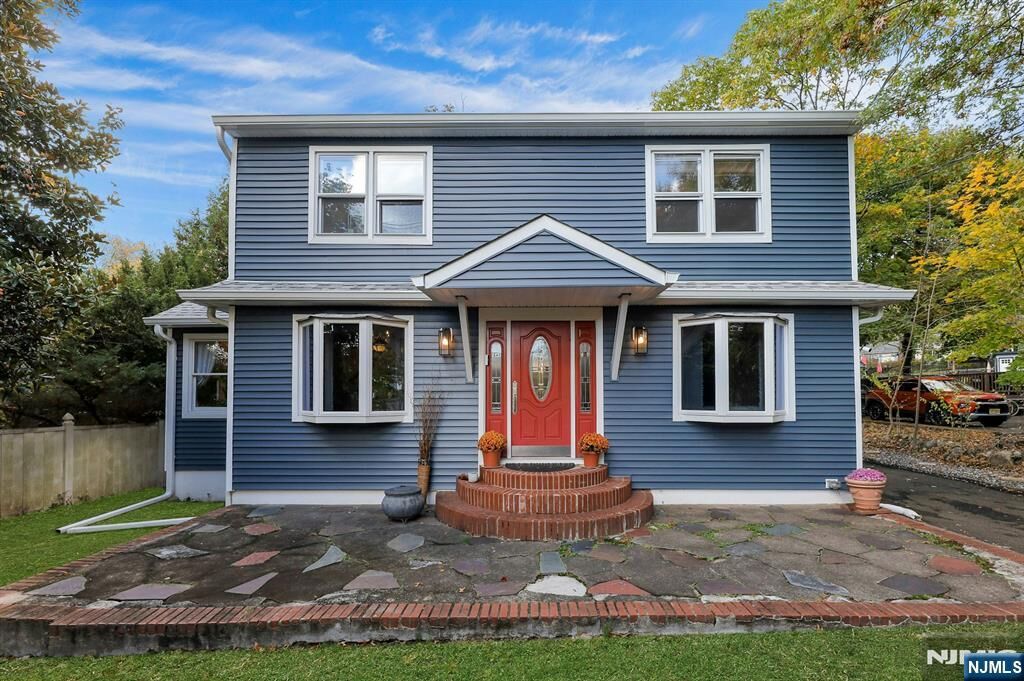 Property Photo:  6 Akers Avenue  NJ 07645