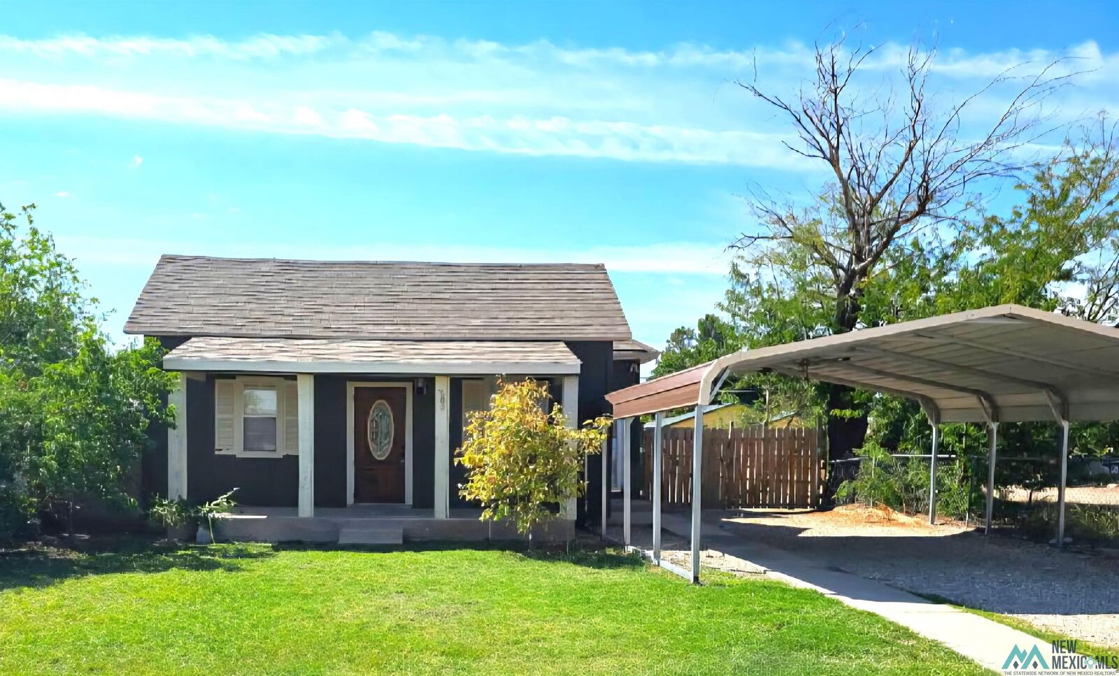 Property Photo:  605 Presidio Street  NM 88220 