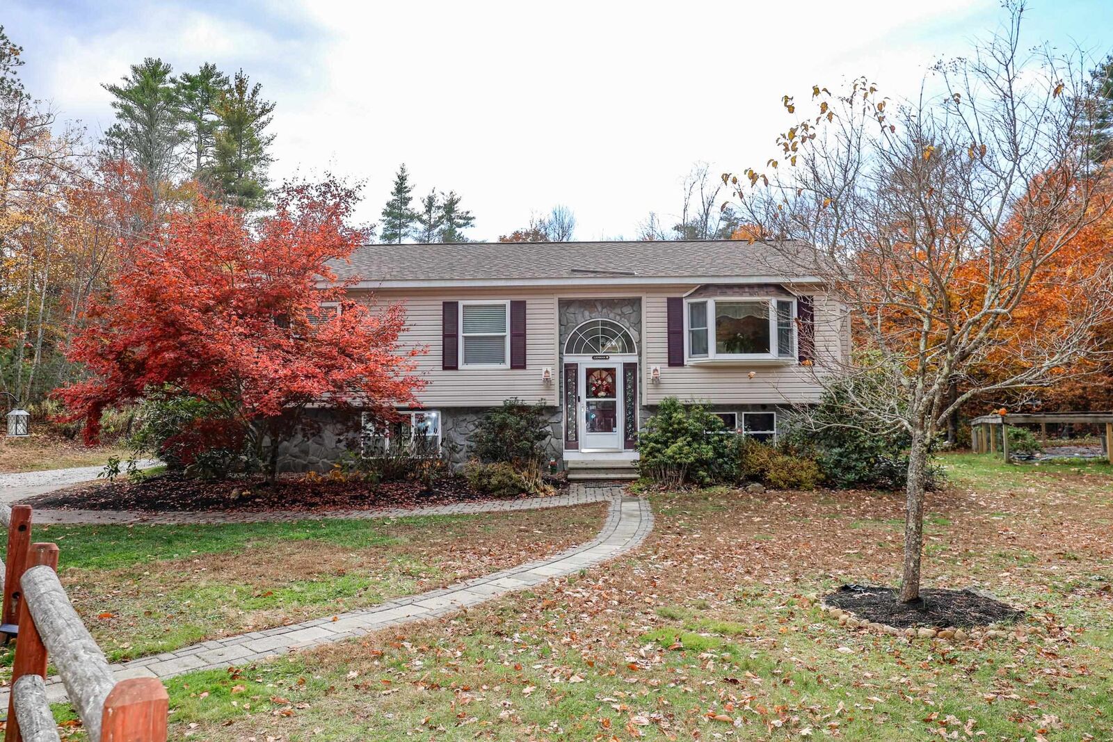 Property Photo:  199 Raymond Road  NH 03037