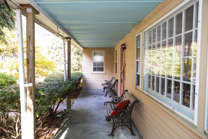 Property Photo:  311 Old Street Road  NH 03458