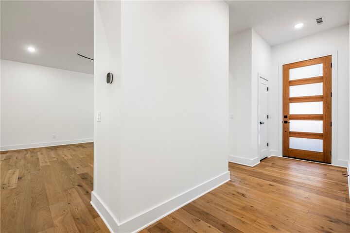 Property Photo:  8 Wigtown Lane  AR 72715 