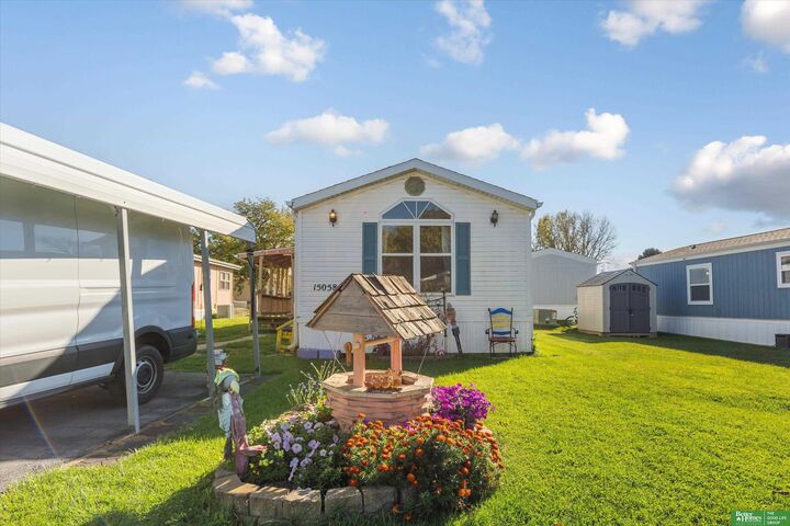 15058 Howe Plaza  Omaha NE 68144 photo