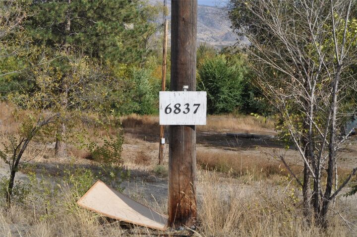 Property Photo:  6837 Main Street  BC V0H 1T0 