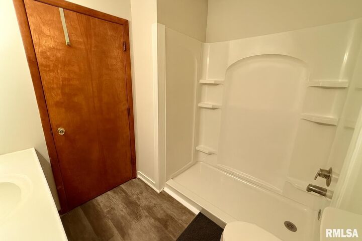 Property Photo:  609 &Amp 611 Burgess Street  IL 61530