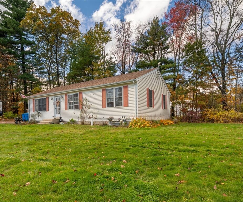 Property Photo:  3 West Parish Lane  MA 01860 