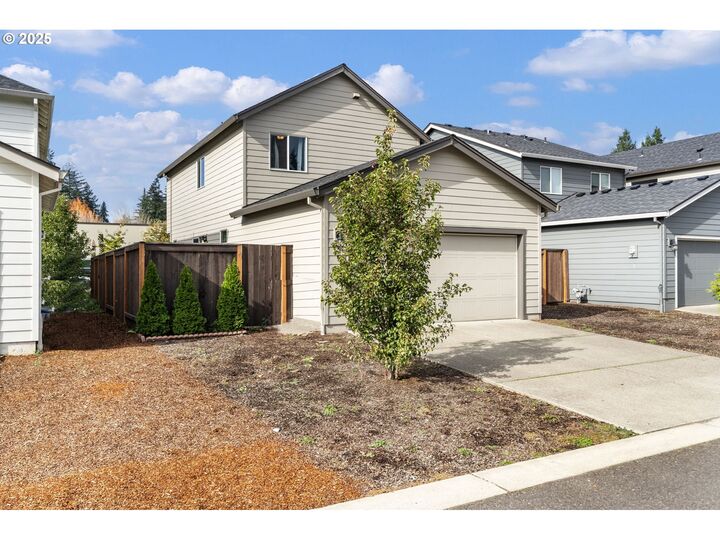 Property Photo:  551 NE 137th Ave  WA 98684