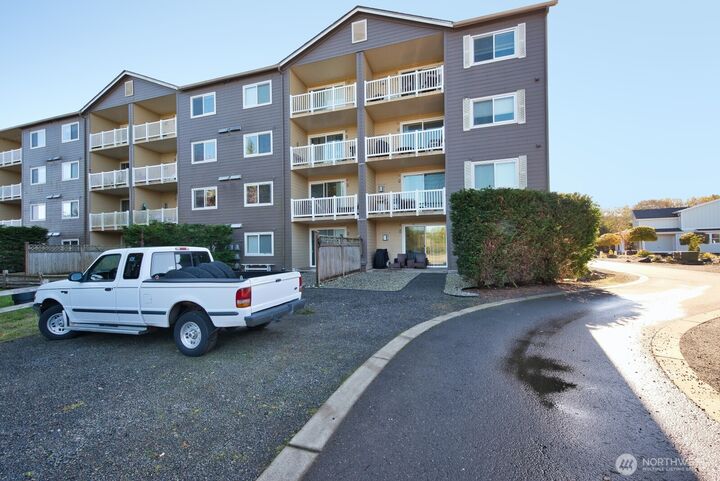 Property Photo: 262 SW Oyhut Bay Boulevard 303 WA 98569