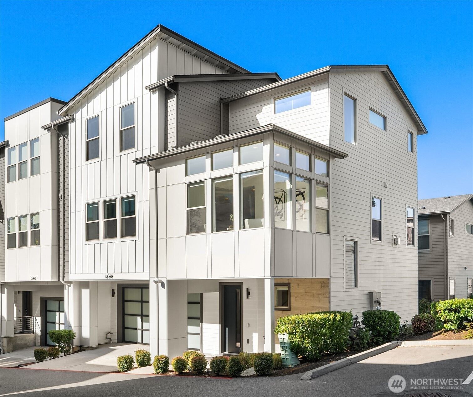 Property Photo:  13368 SE 68th Place  WA 98059 