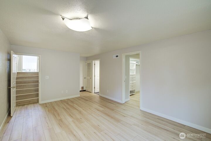 Property Photo:  10407 NE 115th Place L45  WA 98033