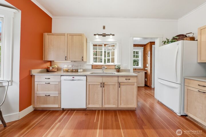 Property Photo:  932 N 70th Street  WA 98103