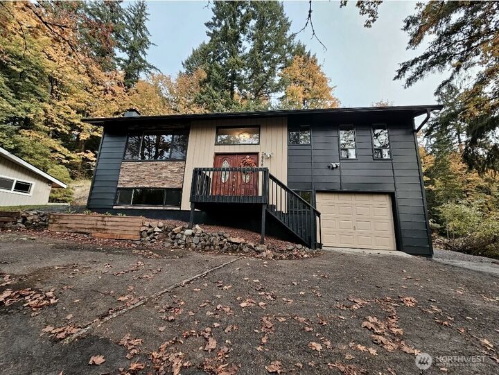 Property Photo: 2666 Maplewood Drive WA 98632