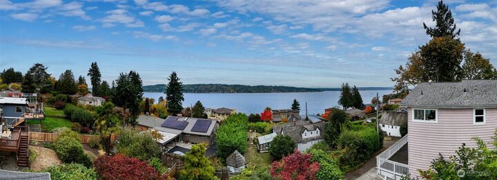 Property Photo:  10606  Durland Avenue NE  WA 98125