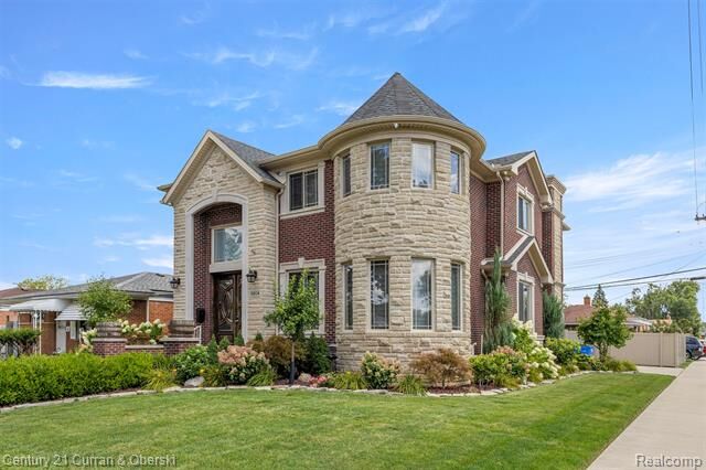 6804 Centralia Street  Dearborn Heights MI 48127 photo