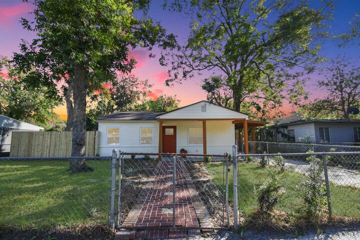 Property Photo:  2630 Beaverbrook Pl  FL 32254 