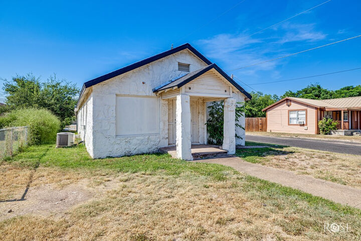 Property Photo:  1201 Koberlin Street  TX 76903 