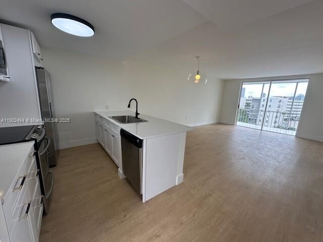 Property Photo:  2930 Point East Dr E610  FL 33160