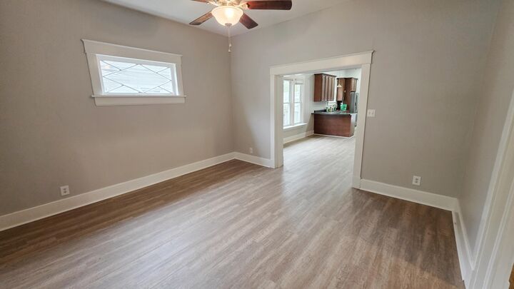 Property Photo:  747 S Broadway Avenue  MO 65806 