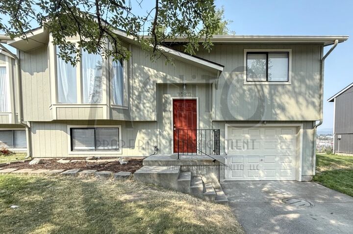 10811 E Nora Ave  Spokane Valley WA 99206 photo