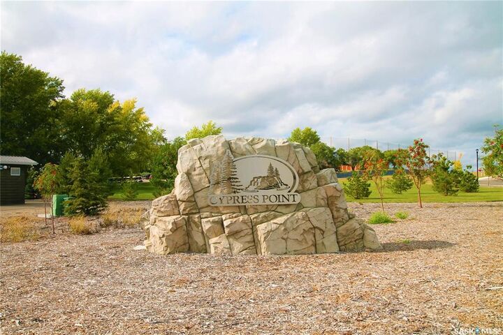Photo de la propriété:  172 & 176 Cypress Point  SK S9H 5S8 