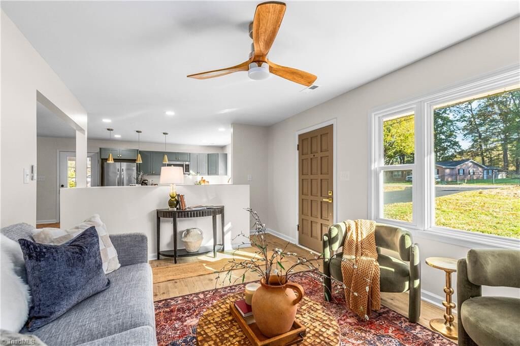 Property Photo:  345 Sherwood Forest Drive  NC 28659 