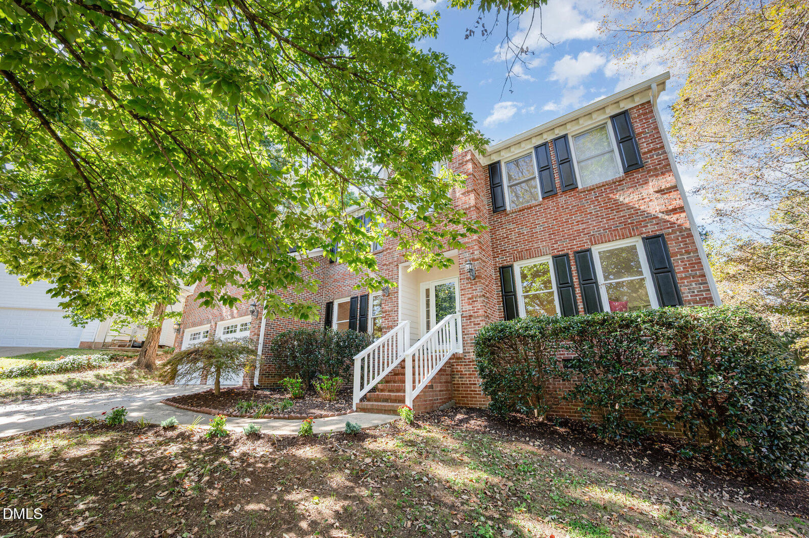 Property Photo:  105 Queens Knoll Court  NC 27513 