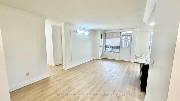 Property Photo:  20 Edgecliff Golfway 509  ON M3C 3A4 