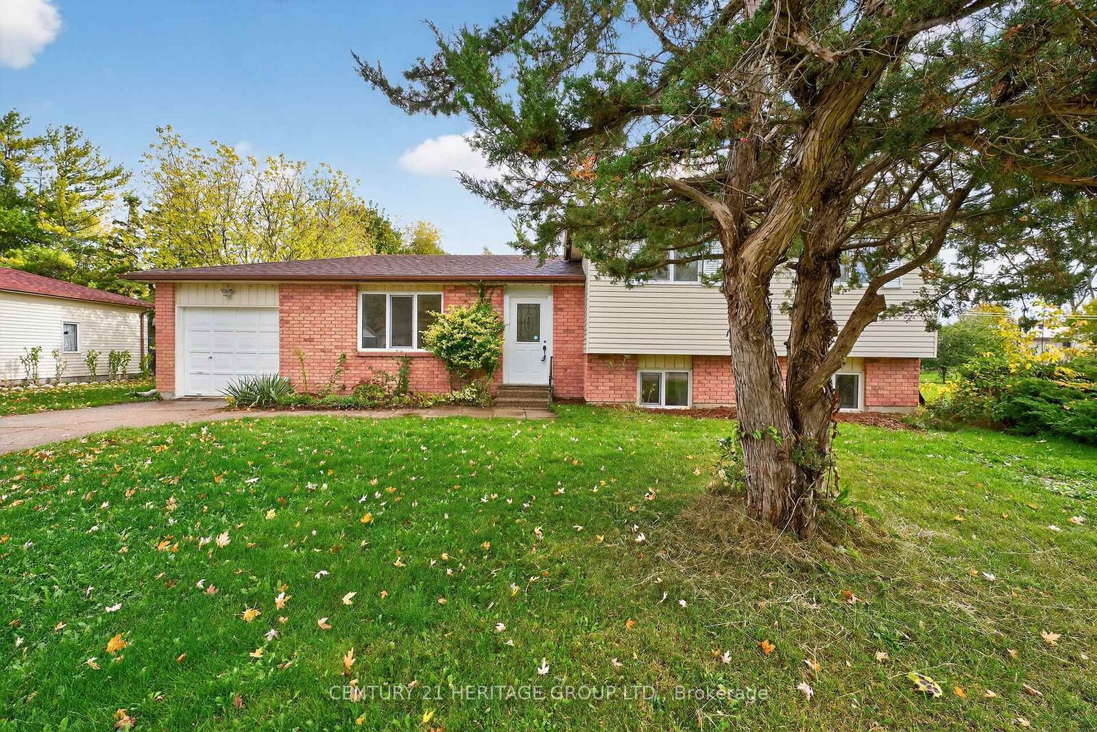 Property Photo:  1087 County Rd 42 N/A  ON L0M 1S0