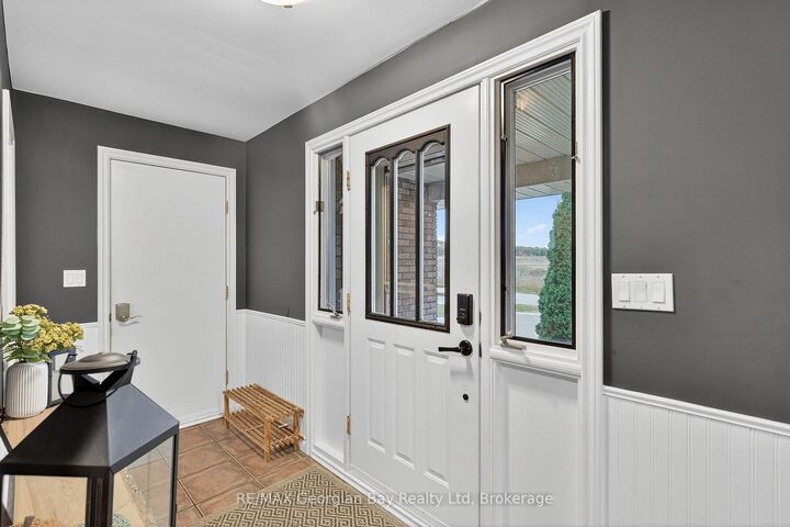 Property Photo:  93 Edward Street  ON L9M 1J3