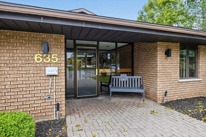 Property Photo:  635 Whitaker Street 8  ON K9H 7L5