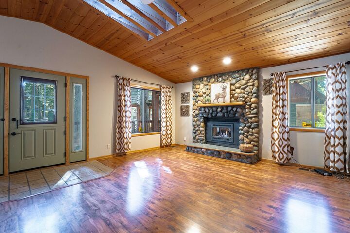 Property Photo:  6632 Pine Street  CA 96142