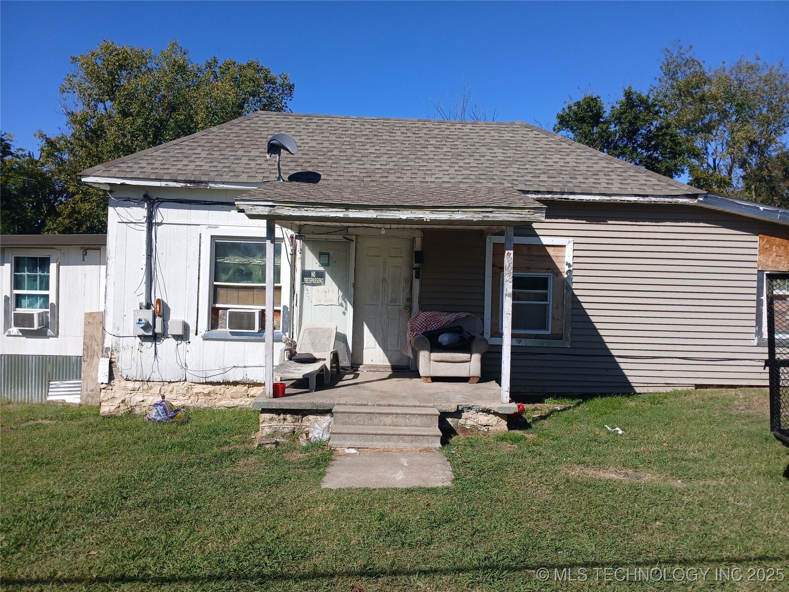 Property Photo:  823 S C Street  OK 74501