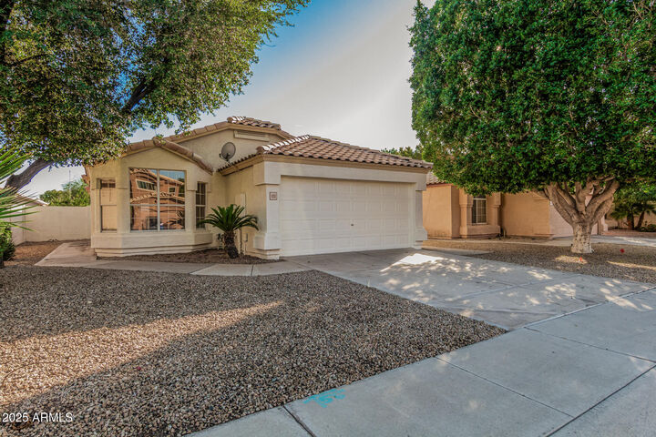 Property Photo:  1133 W Sparrow Drive  AZ 85286